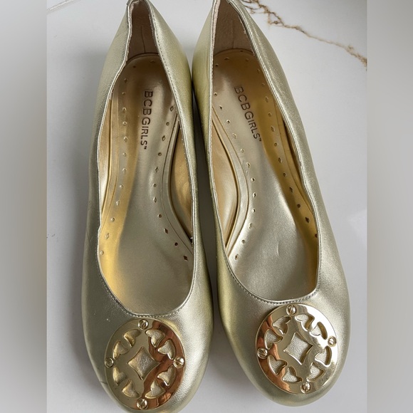 BCBGirls Shoes - BCBGirls Metallic Gold ballet flats size 8